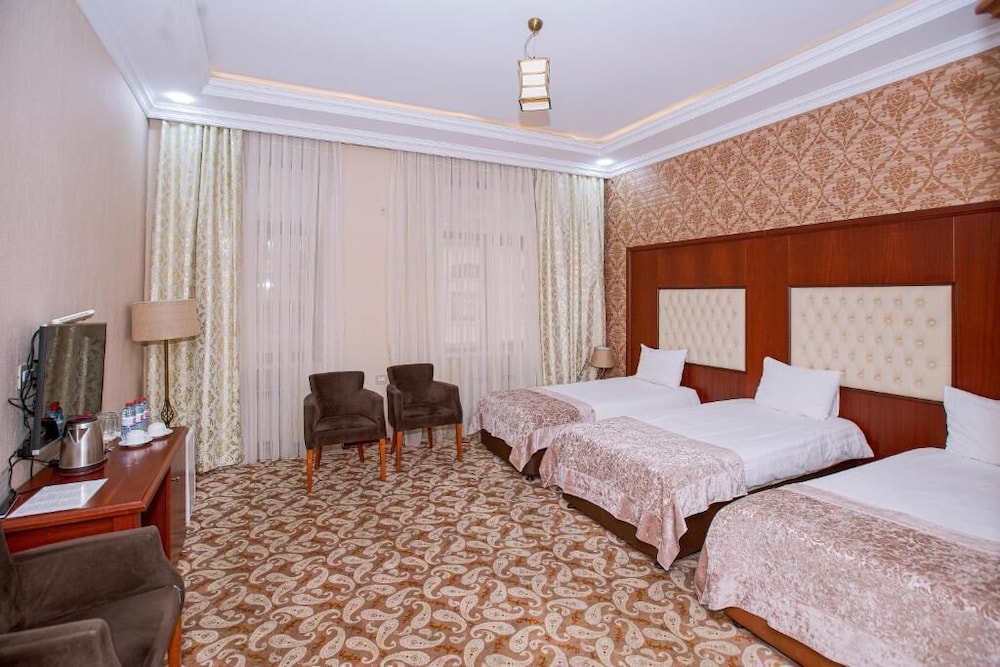 Clover Hotel Baku 18/50
