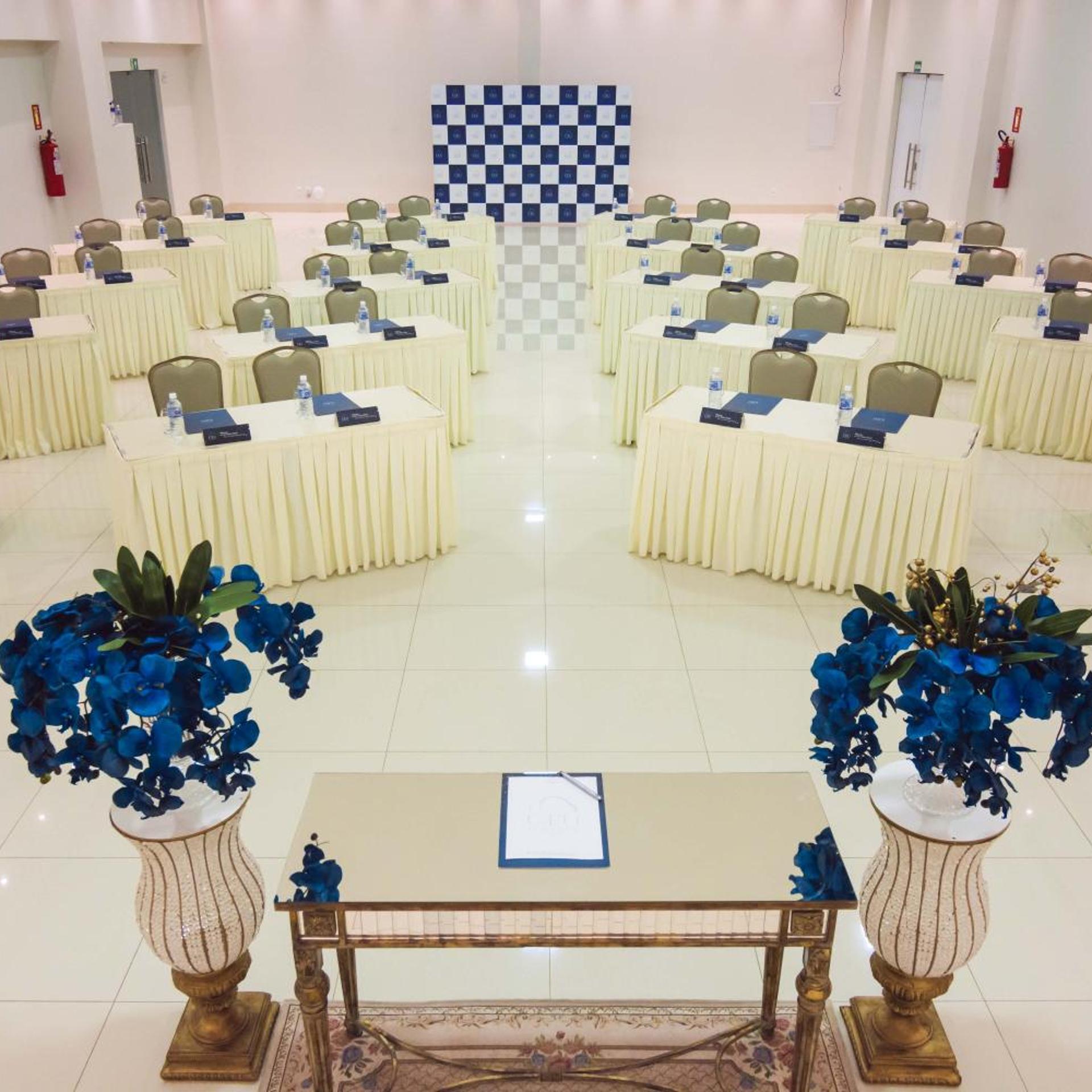 Ceu Palace Hotel 48/50