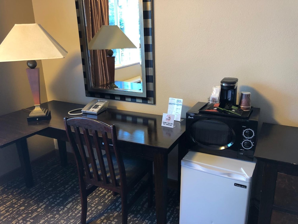 District Hotel 31/50