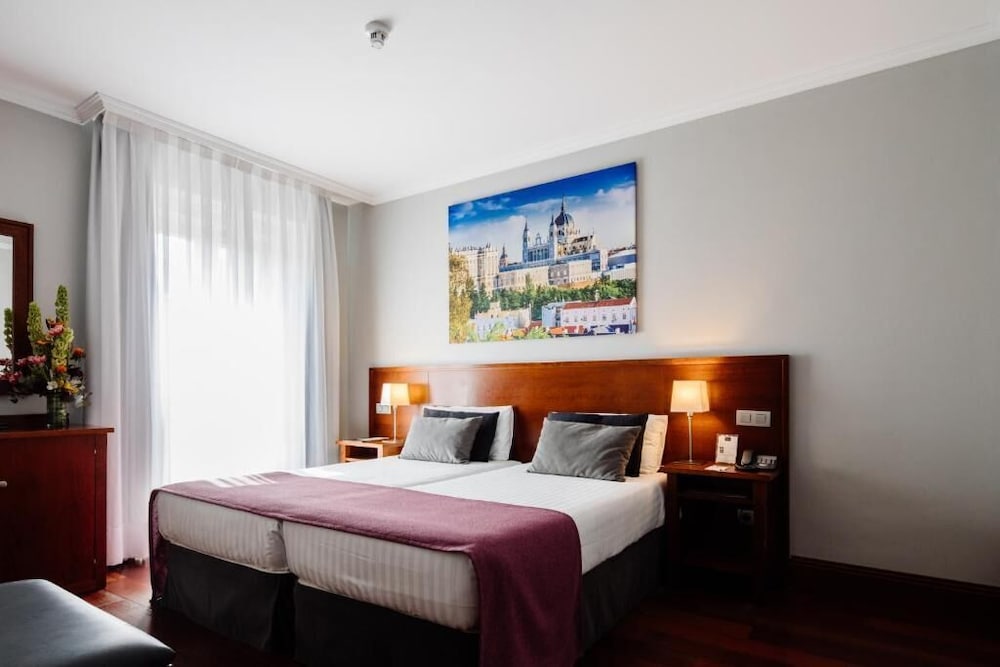 Hotel Infantas by MIJ 6/38