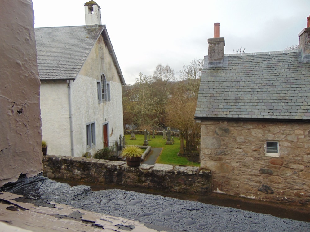 The Kirkmichael Hotel 37/41