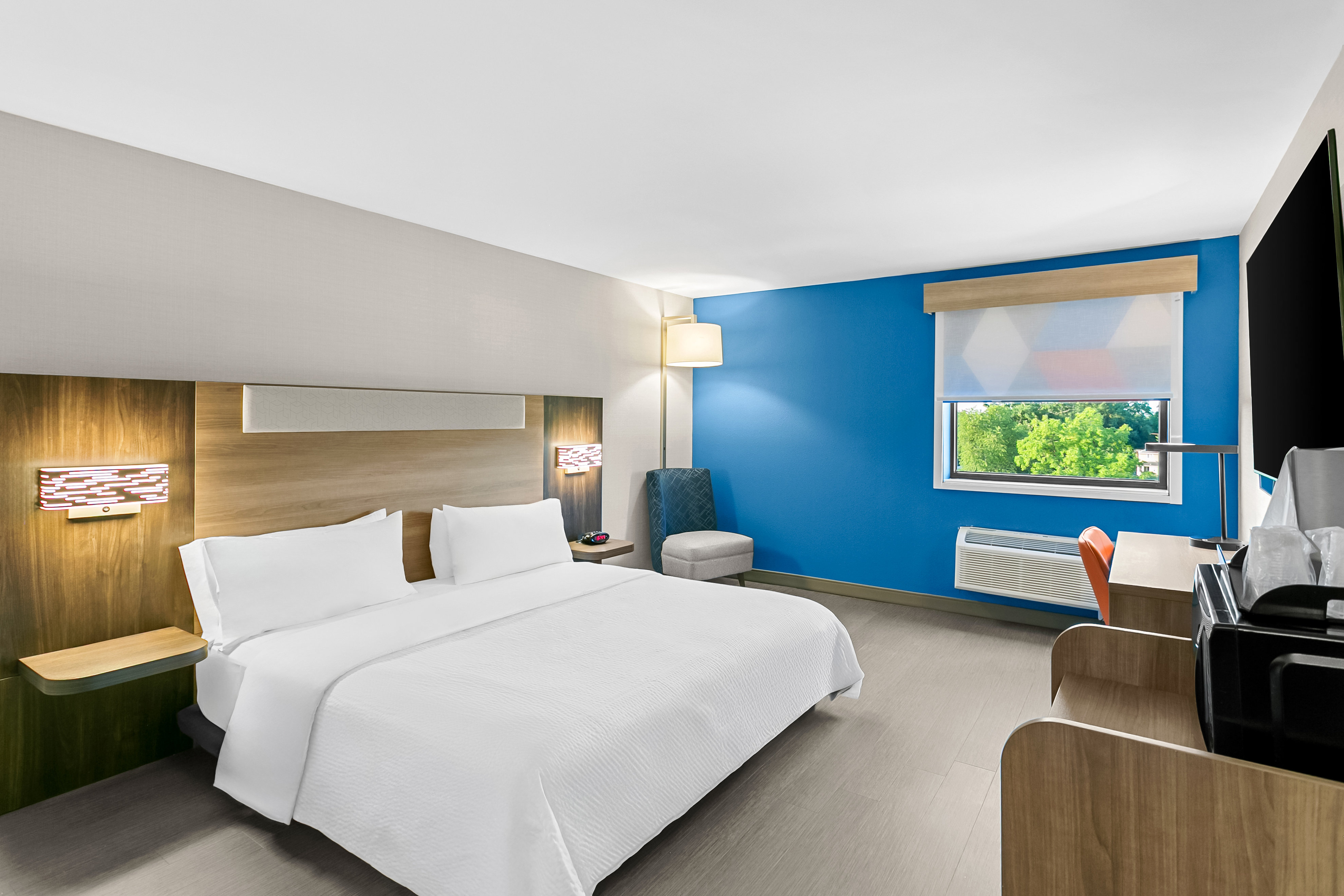 Holiday Inn Express And Suites Baltimore West Catonsville 23/66