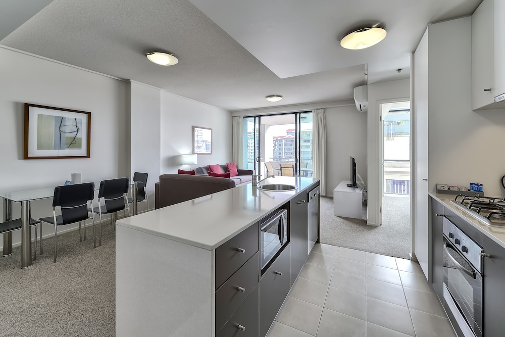 SKD Suites 26/31