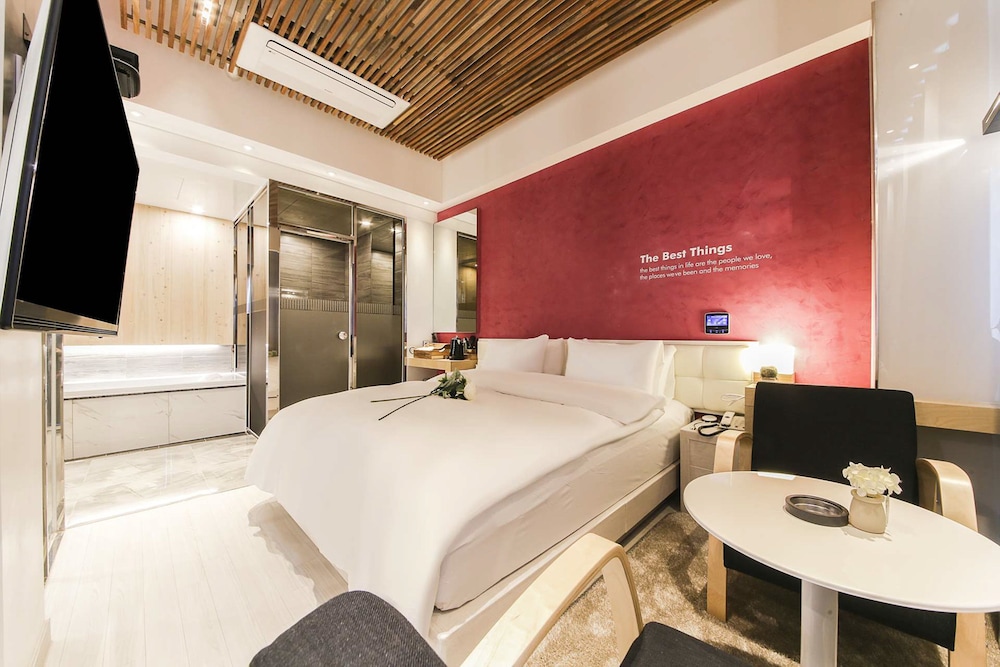 SUPERIOR, DOUBLE BED