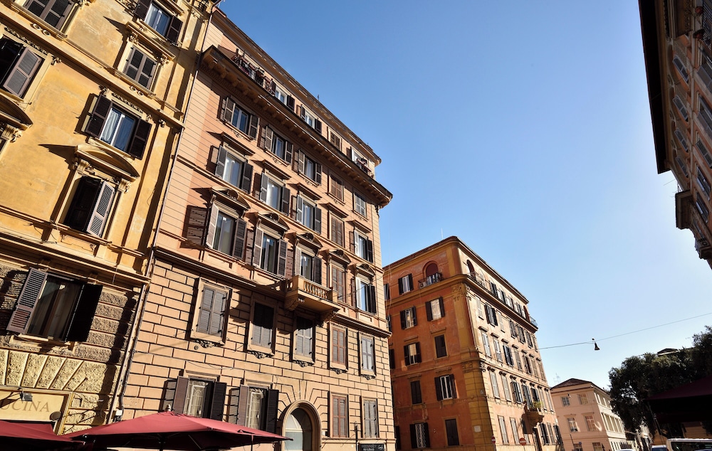 St. Peter Suites 3/50