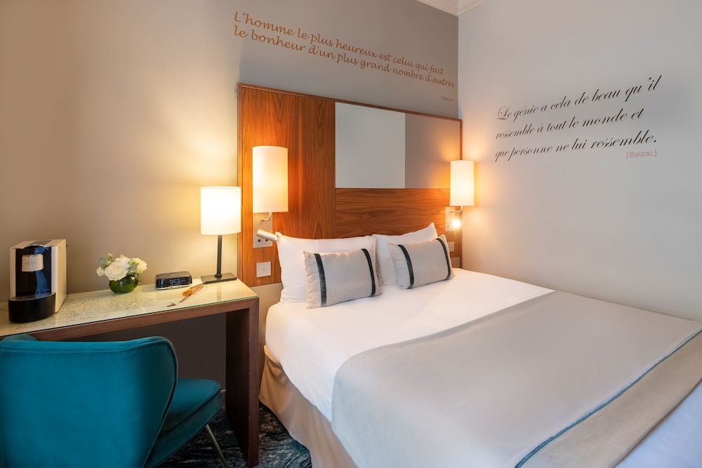Hotel Le Tourville by Inwood Hotels 24/48