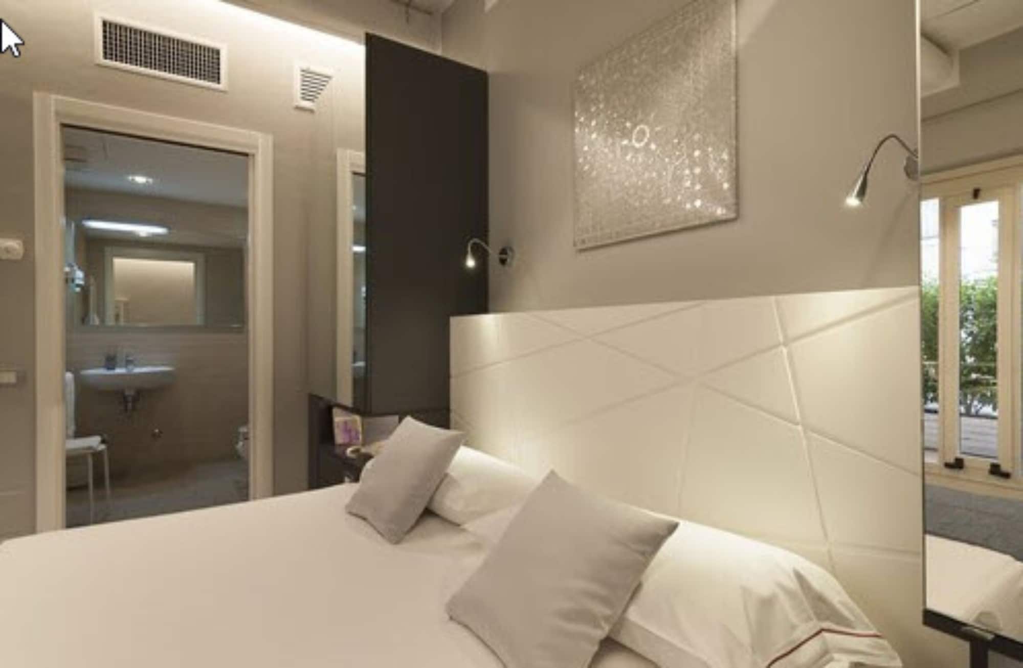 ROOM, QUEEN BED, ANNEX