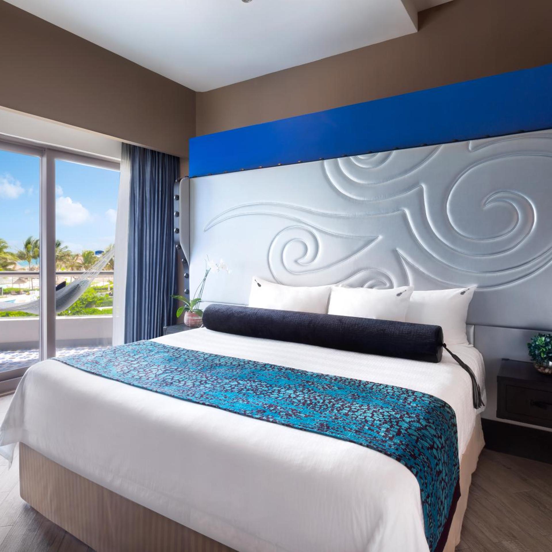 Royal, Heaven, Rock, King Bed, Partial Ocean View, Adult Only