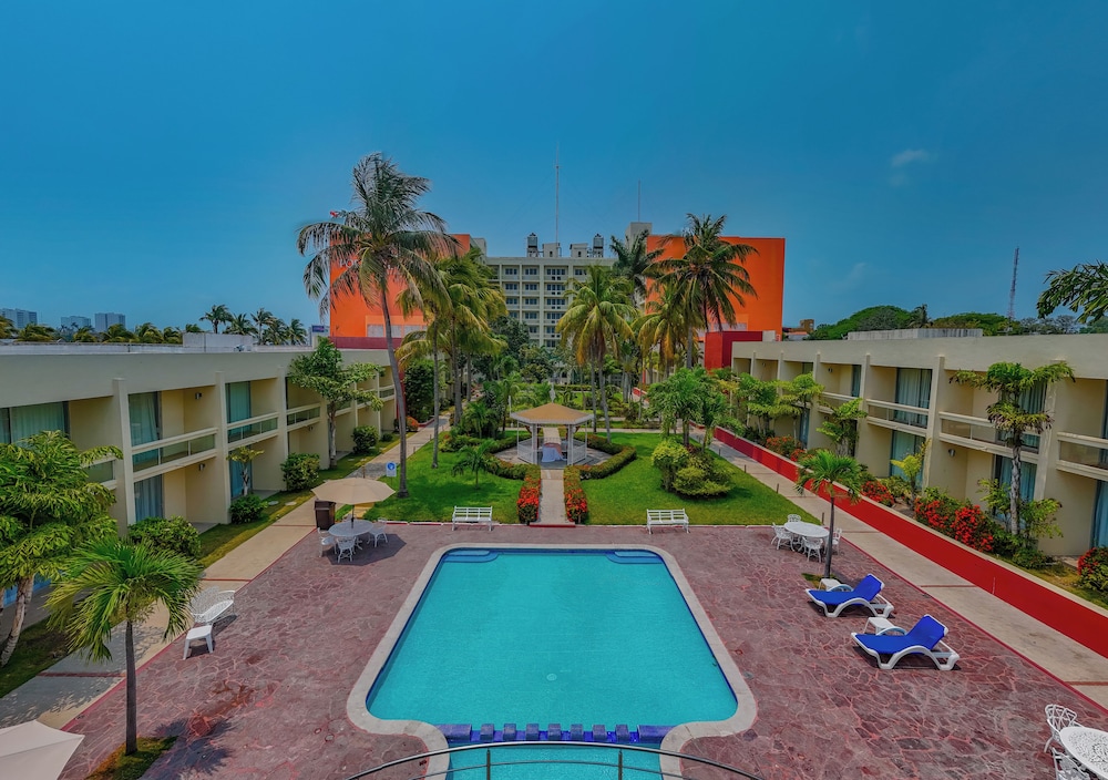 Hotel Posada de Tampico 49/51