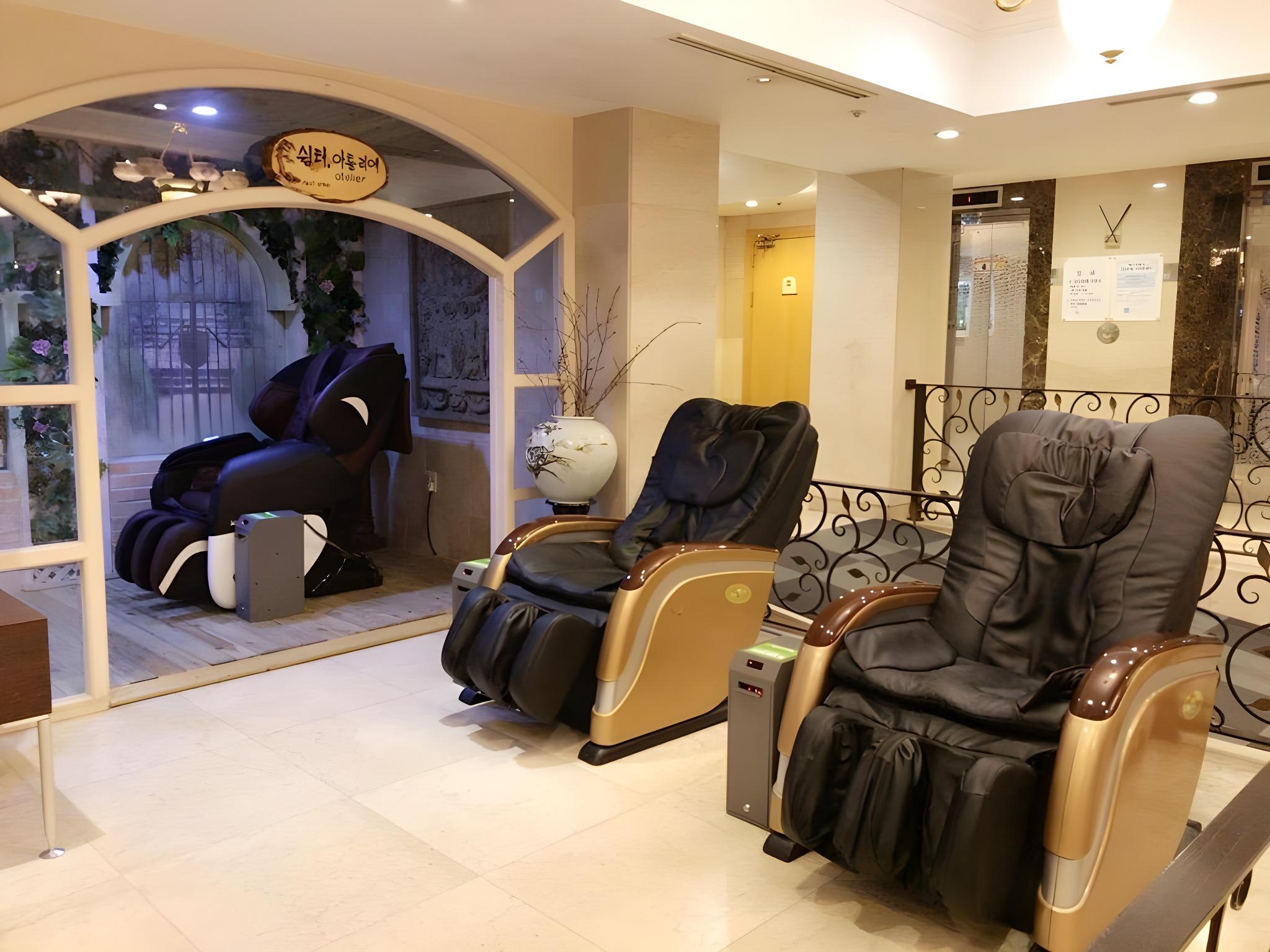 Lake Hills Hotel Songnisan 20/35