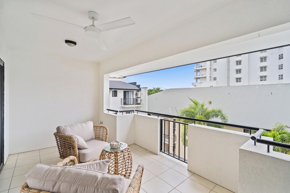 Cairns City Apartments 41/61