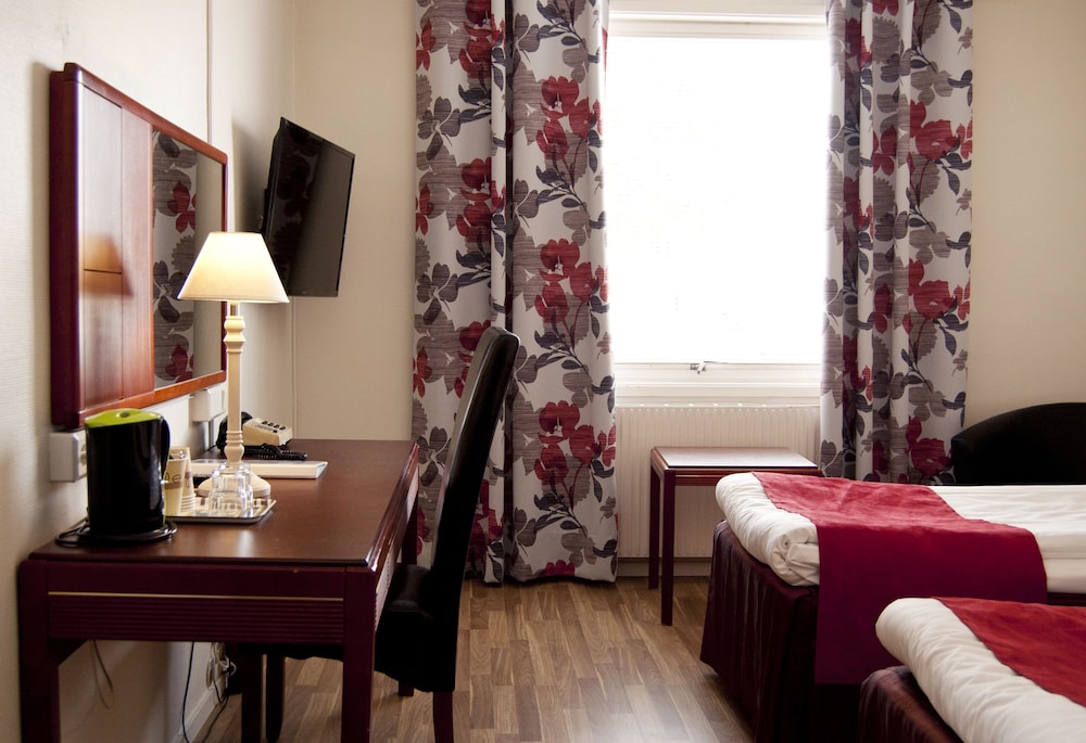 Hotell Kung Gosta by First 65/77