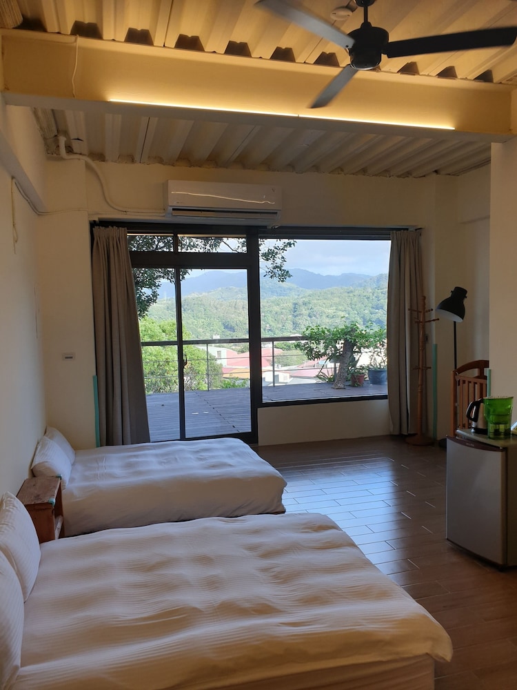 Sanyi Happiness B&B 17/70