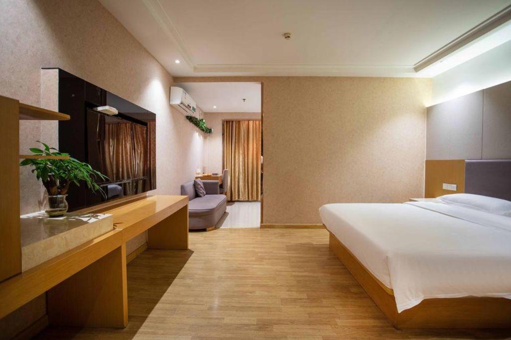 GreenTree Inn Jiangsu Wuxi Jiangyin Yunting Changshan Avenue ChenGYAng Road Business Hotel 18/37