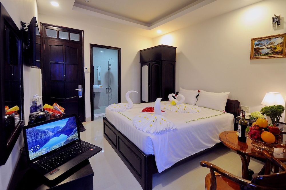 Full House Hotel 29/66