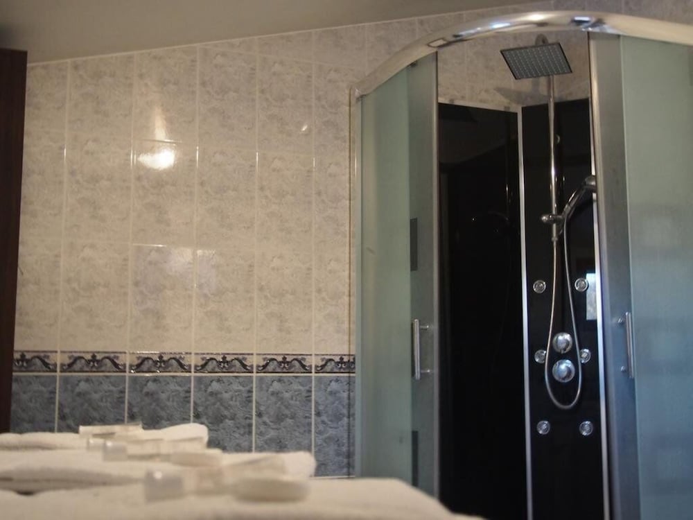 HOTEL VAL SAINT-HILAIRE 15/21