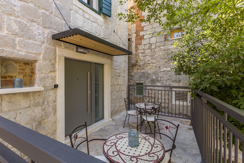 Luxury Rooms Miara In City Centre 6/38