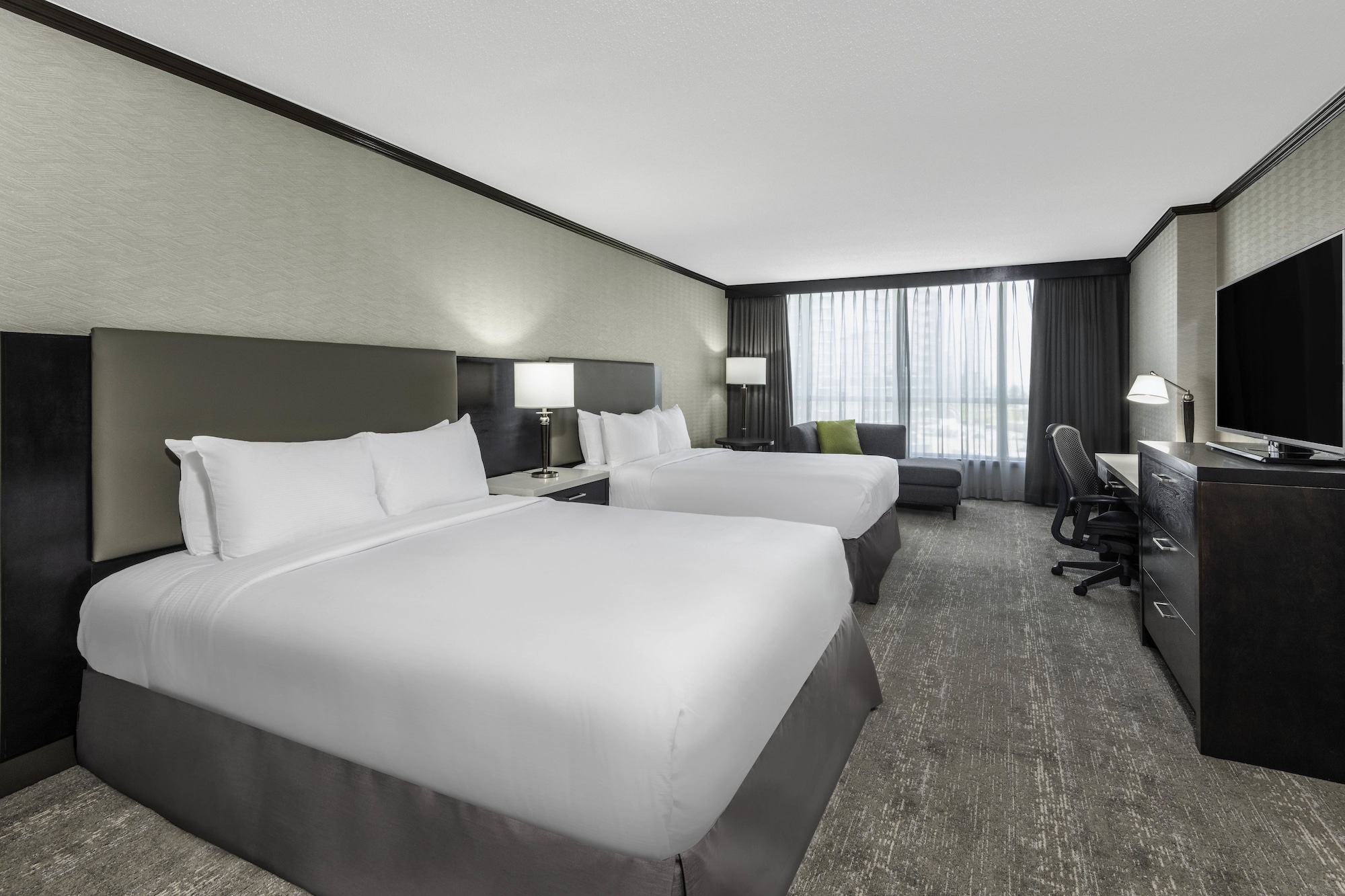 DELUXE, 2 QUEEN BEDS