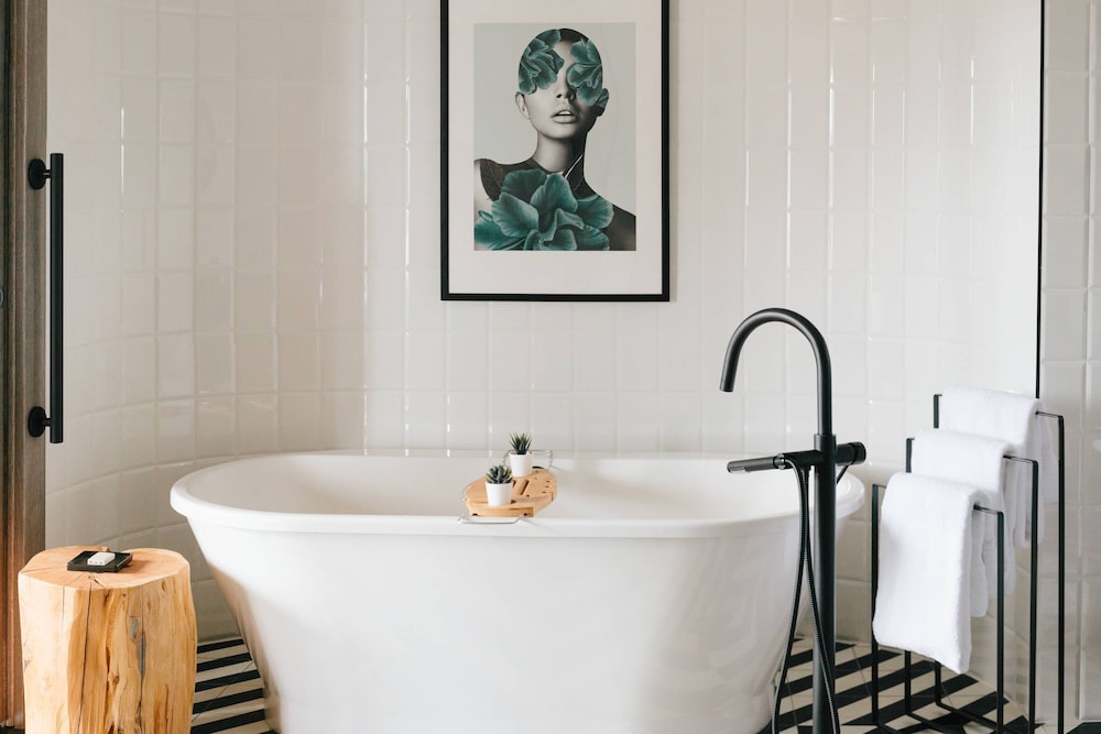 Delta Hotels by Marriott Vancouver Downtown Suites 16/49