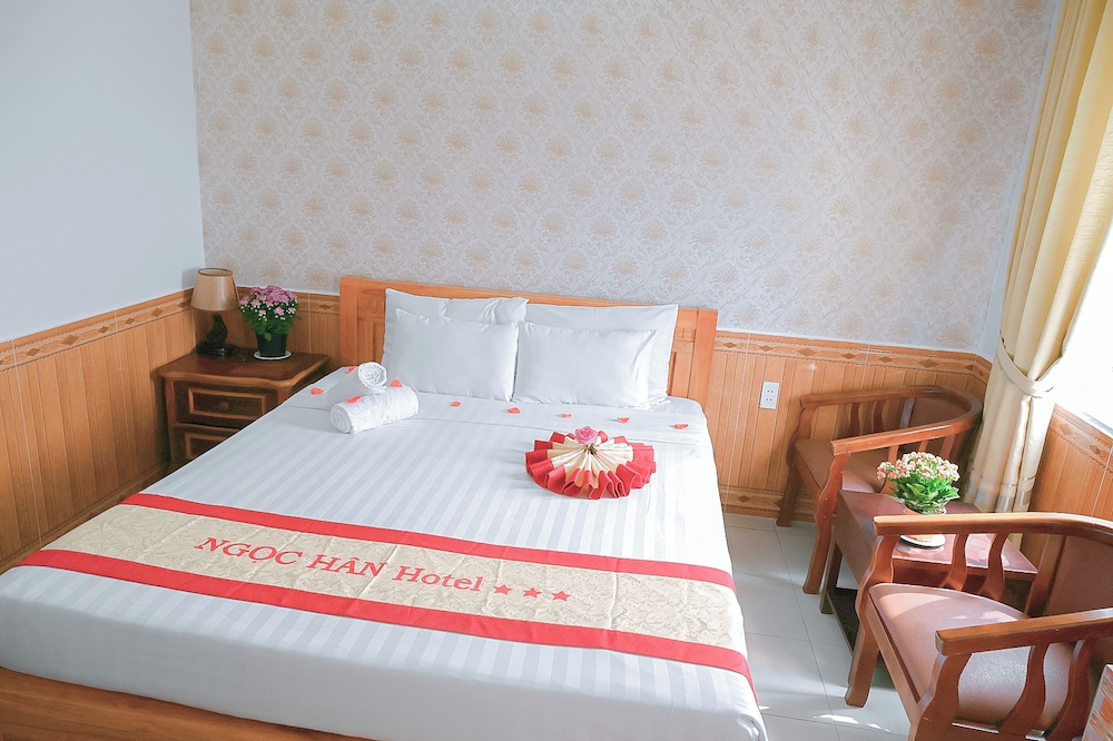 Ngoc Han Hotel 33/67
