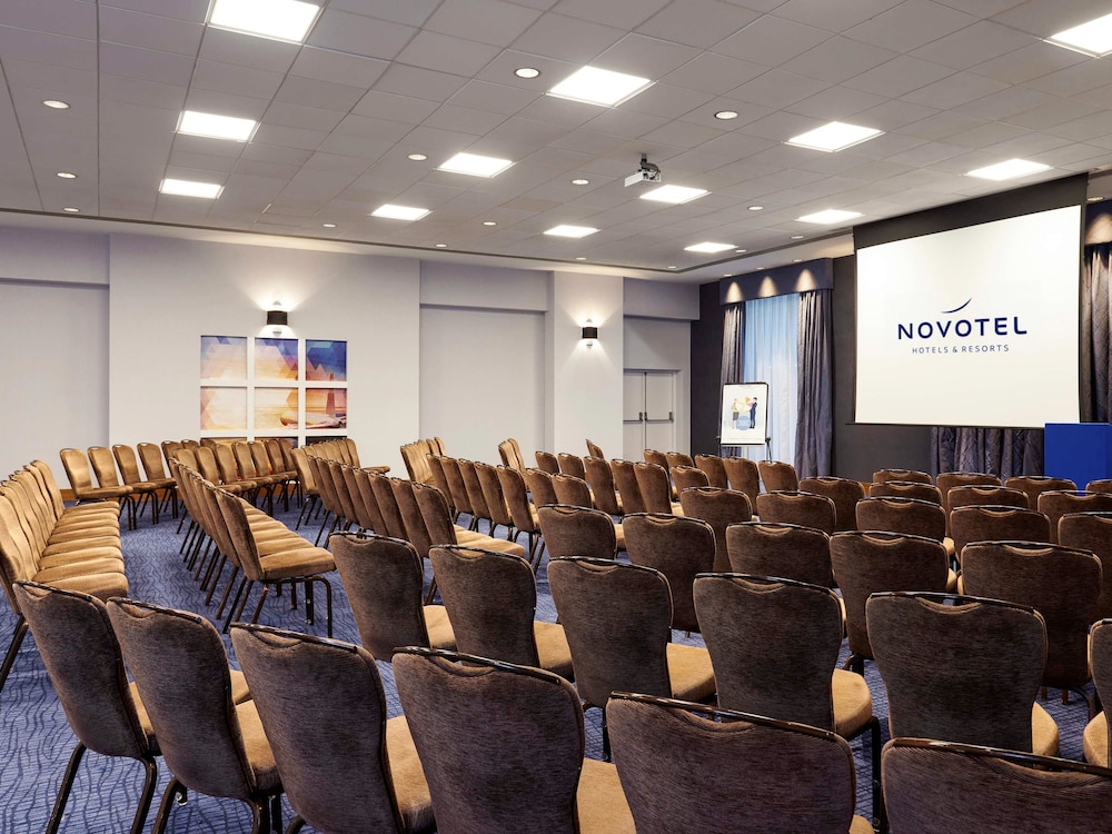 NOVOTEL LONDON STANSTED AIRPORT 52/69