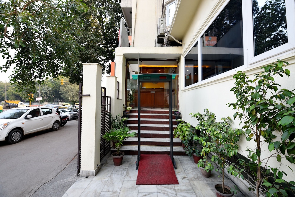 Beaufort Inn Hotel 52/56