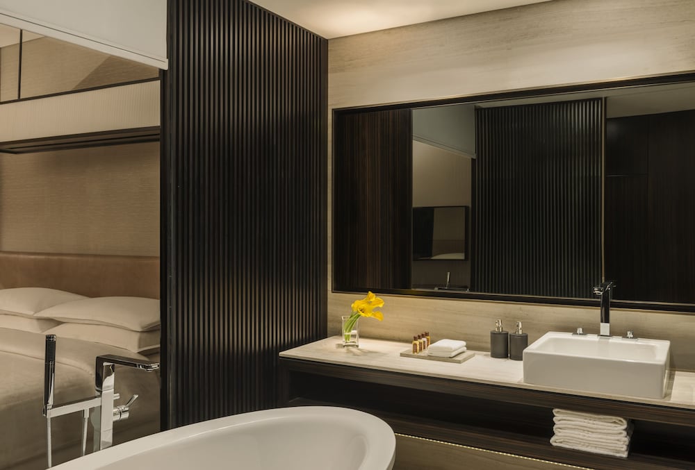 Sheraton Grand Hotel Dubai 12/45