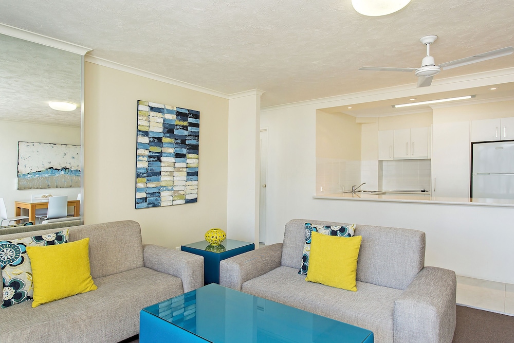 Breakfree Beachpoint Surfers Paradise 49/54