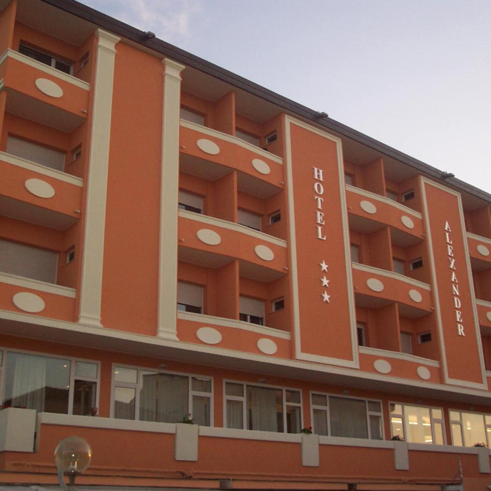 Hotel Alexander Resort 5/50
