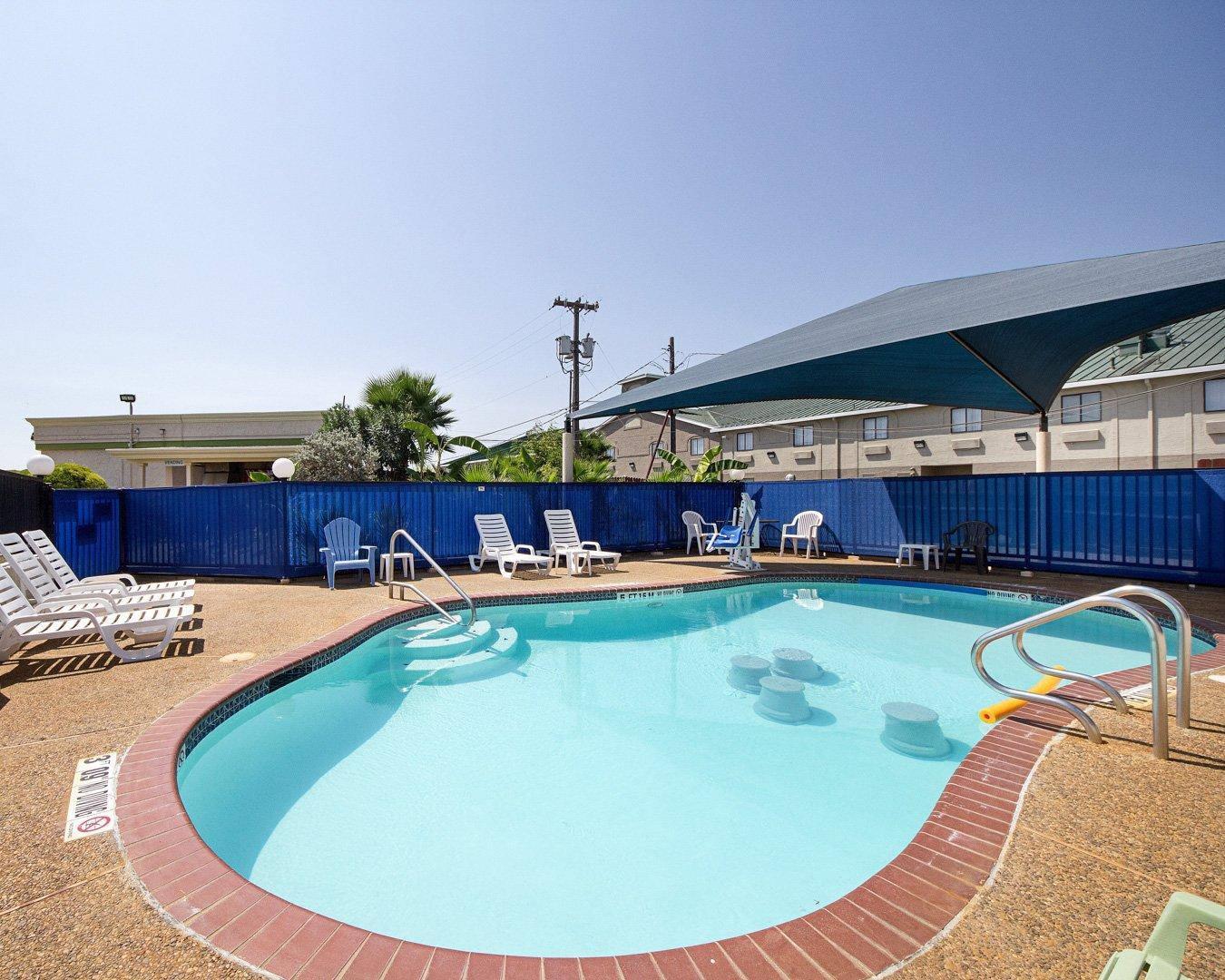 Rodeway Inn San Antonio Lackland AFB - SeaWorld 42/66