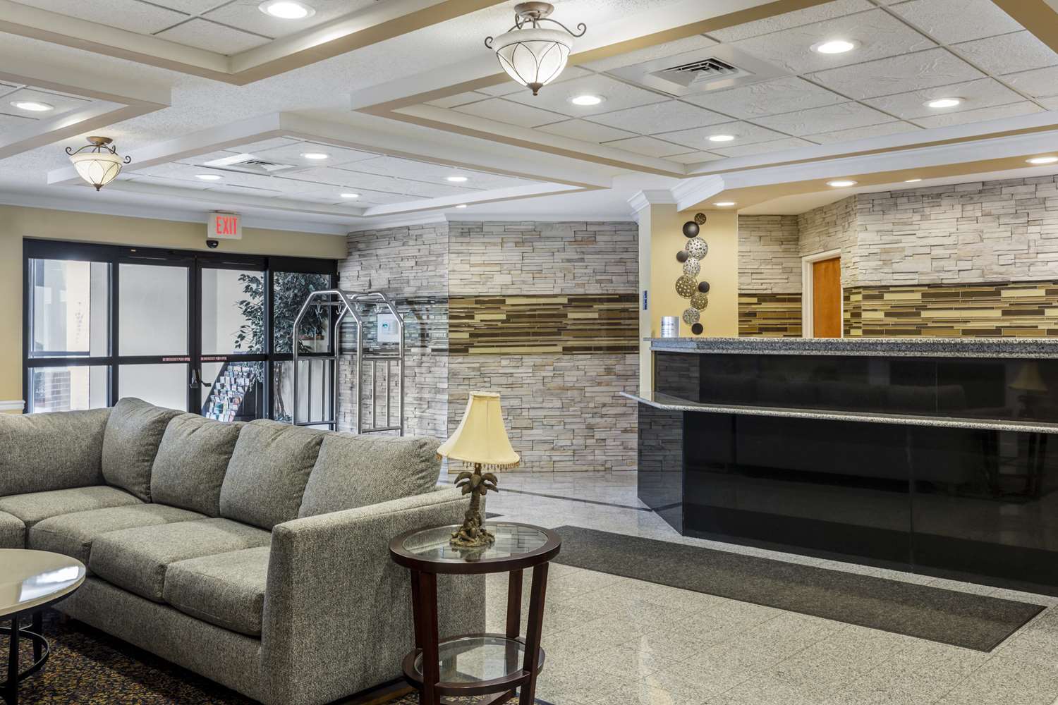 Best Western Plus New England Inn & Suites 4/20