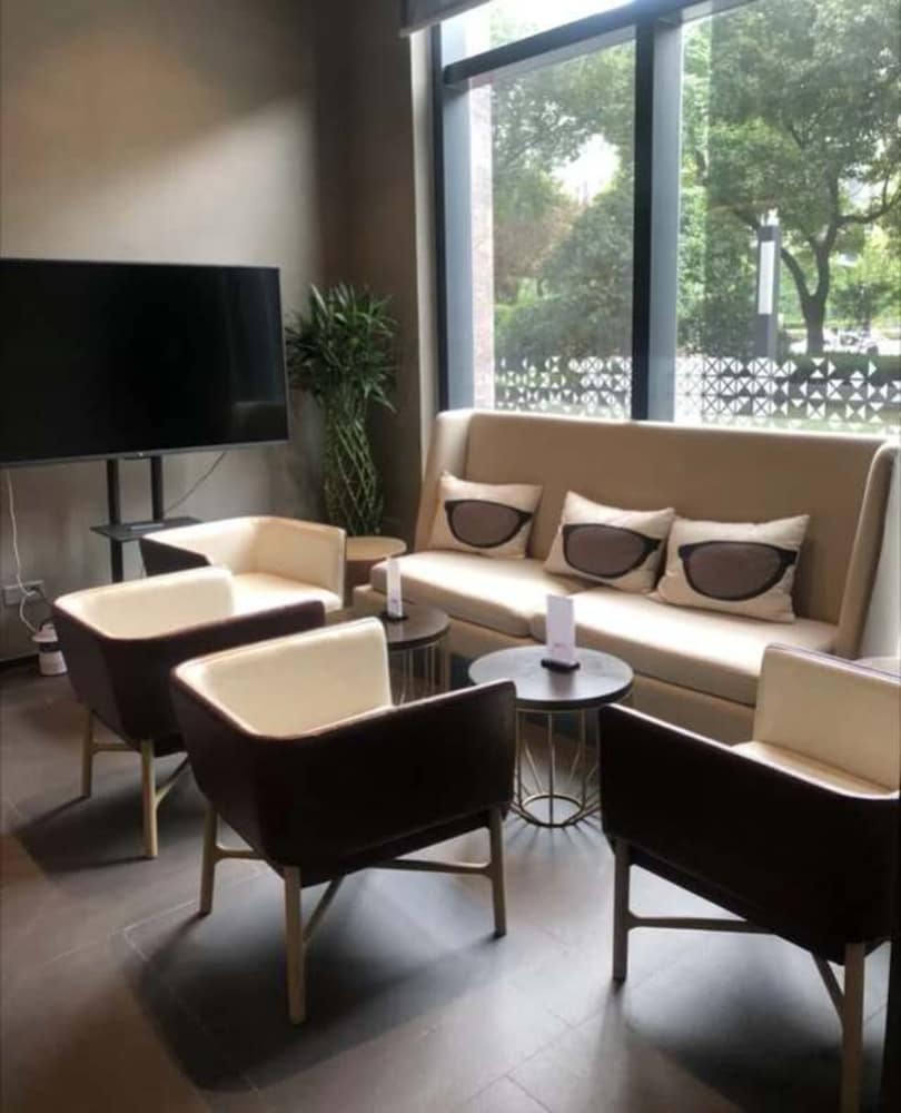 MiniMax Premier Hotel Shanghai Hongqiao 36/44