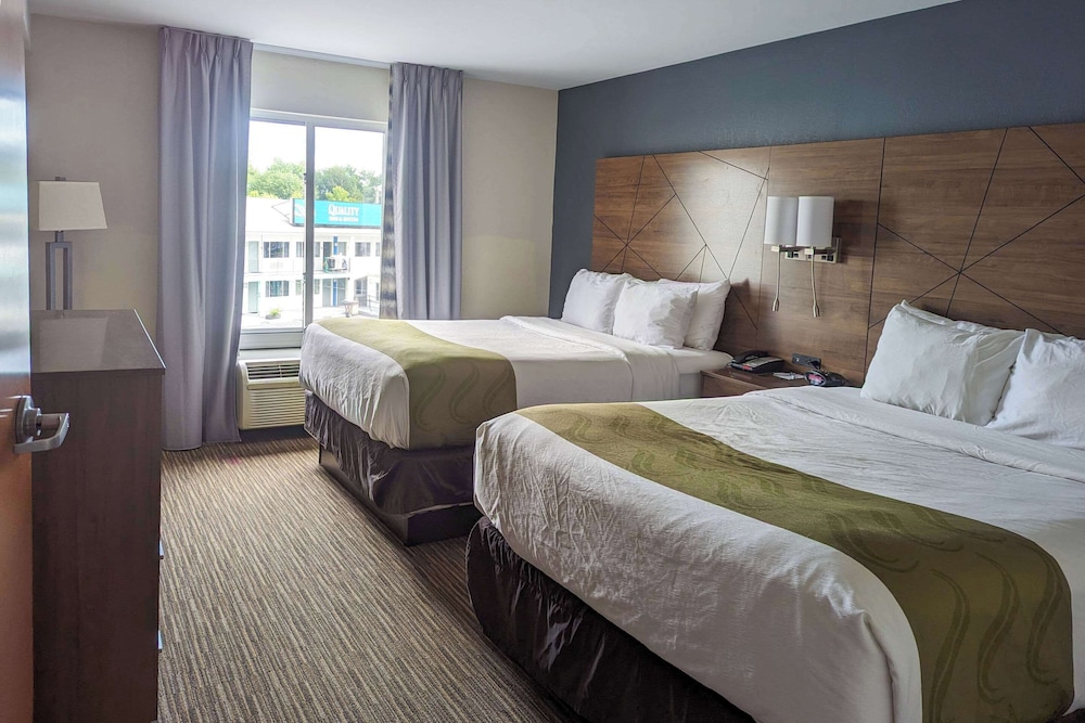 Efficiency, Suite, 2 Queen Beds, Sofa, Accessible