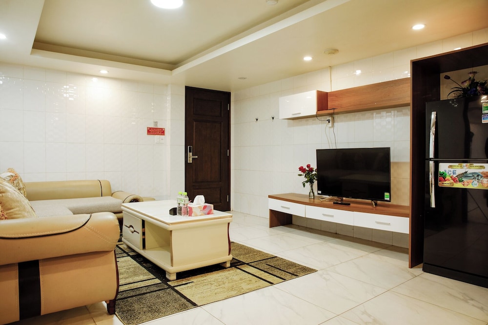Skyhouse Hotel 33/55