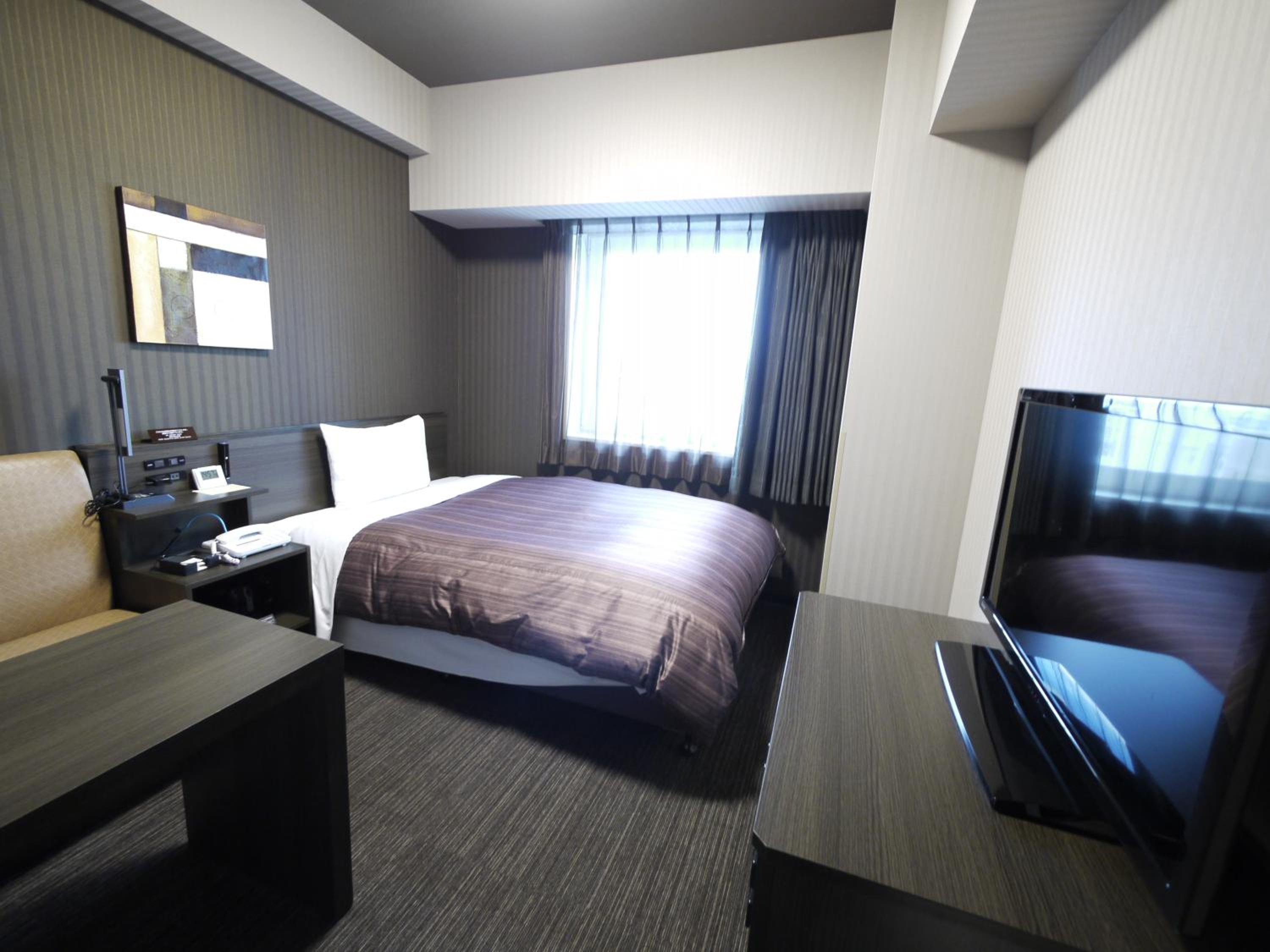 Semi Room, Single, Semi Double Bed
