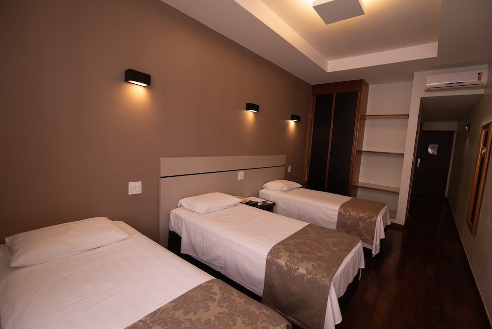 SERRANO RESIDENCIAL HOTEL 18/54