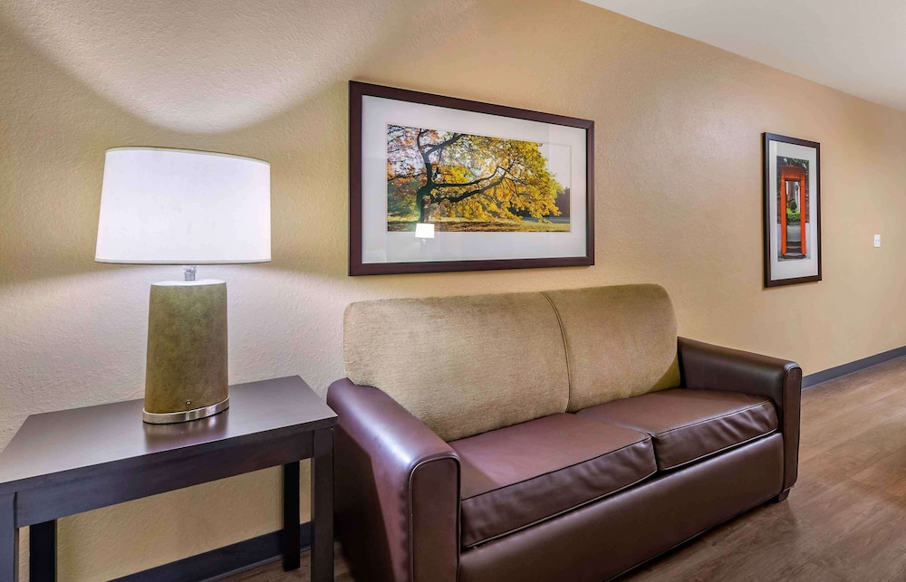 Extended Stay America - Clearwater - Carillon Park 38/52