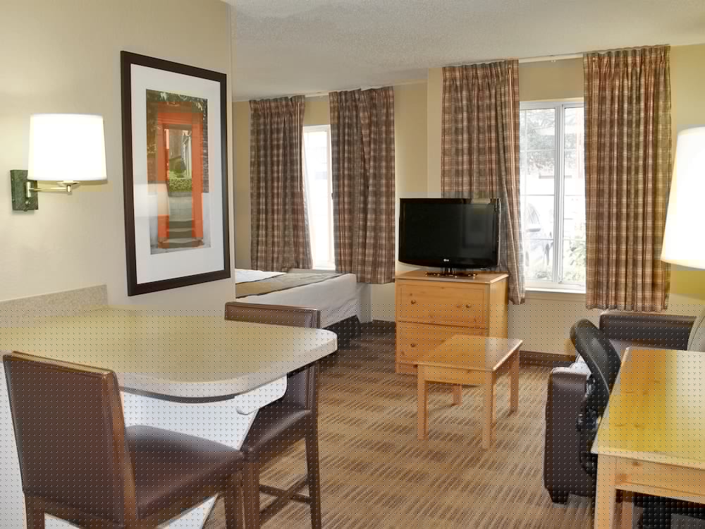 Extended Stay America Suites Orlando Altamonte Springs 35/58