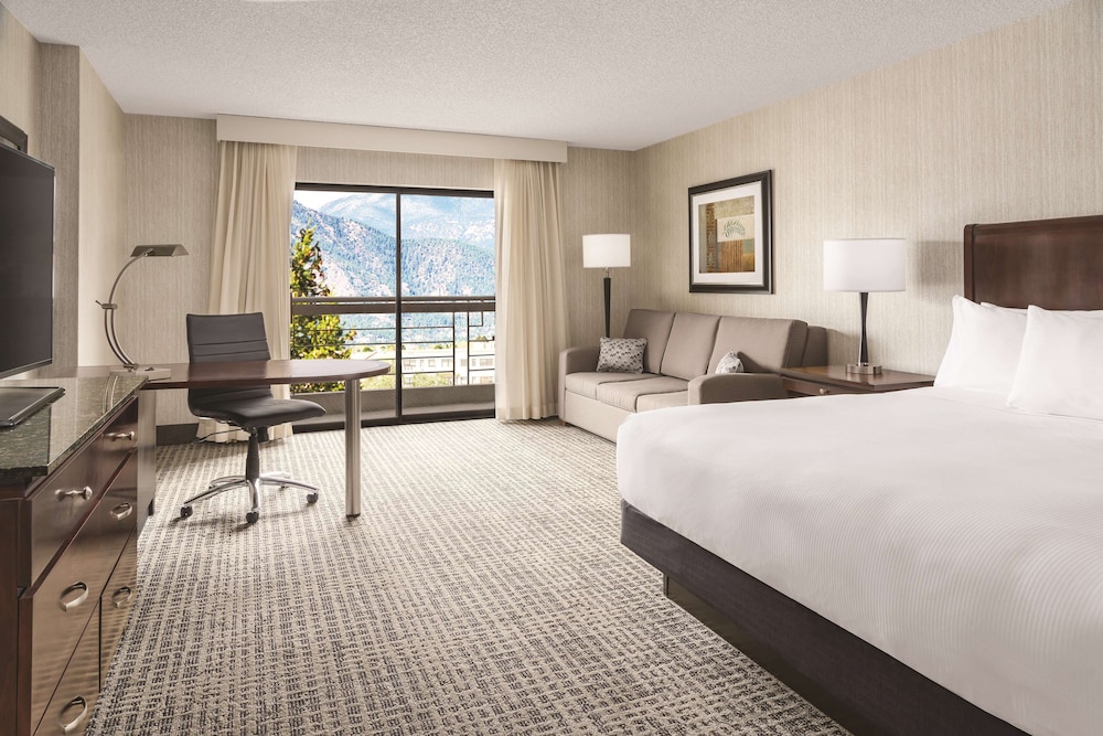 Doubletree Hotel Colorado Springs - World Arena Co 18/70