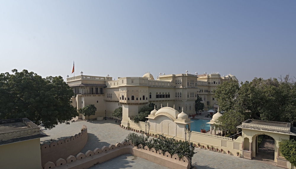 Alsisar Mahal 46/50