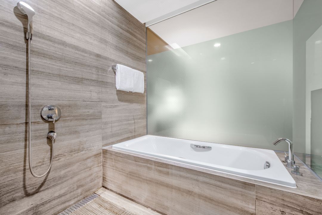 CM+ Serviced Apartment Shenzhen Hillside 33/36