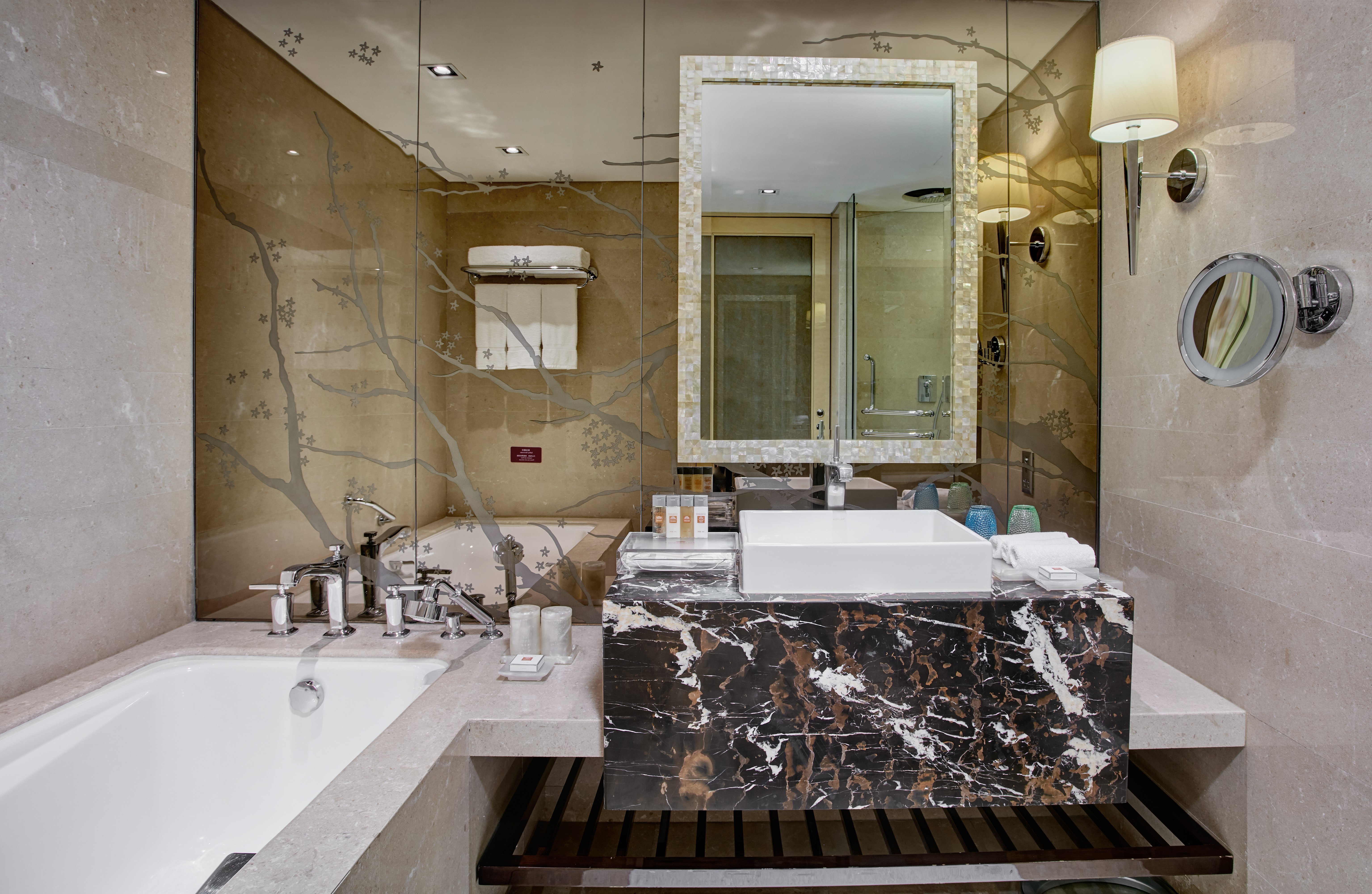 Crowne Plaza Chaoyang U Town 47/50