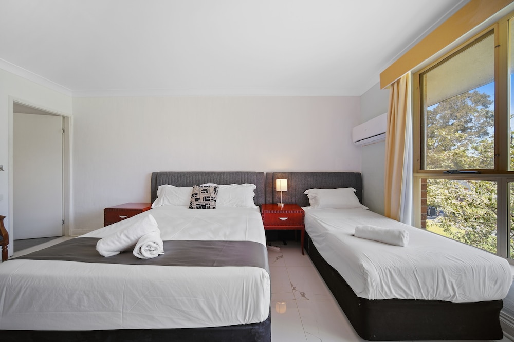Golf Place Inn 9/50