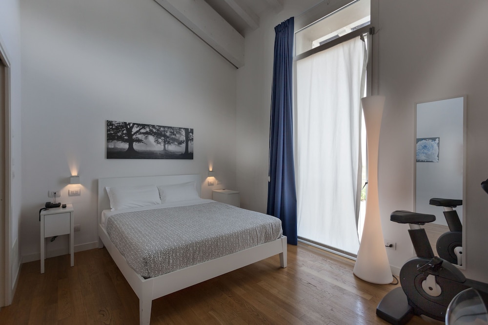 Hotel Forlanini52 Parma 8/29