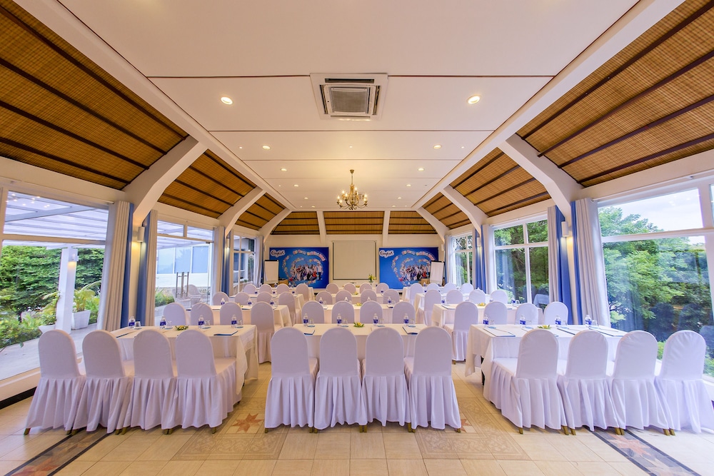 Fleur de Lys Resort & Spa Long Hai 83/94