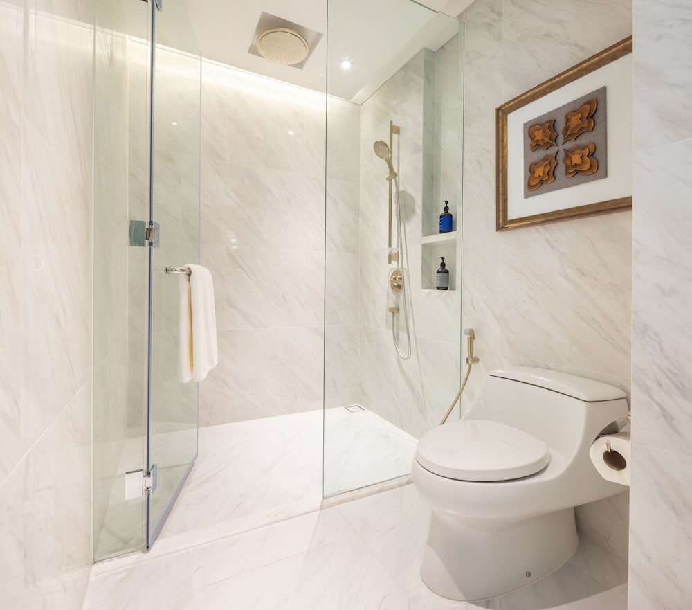 Eastin Grand Hotel Phayathai 50/50