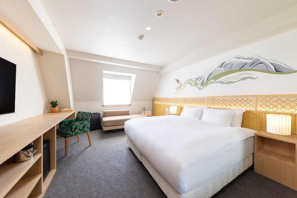 SUPERIOR, KING BED
