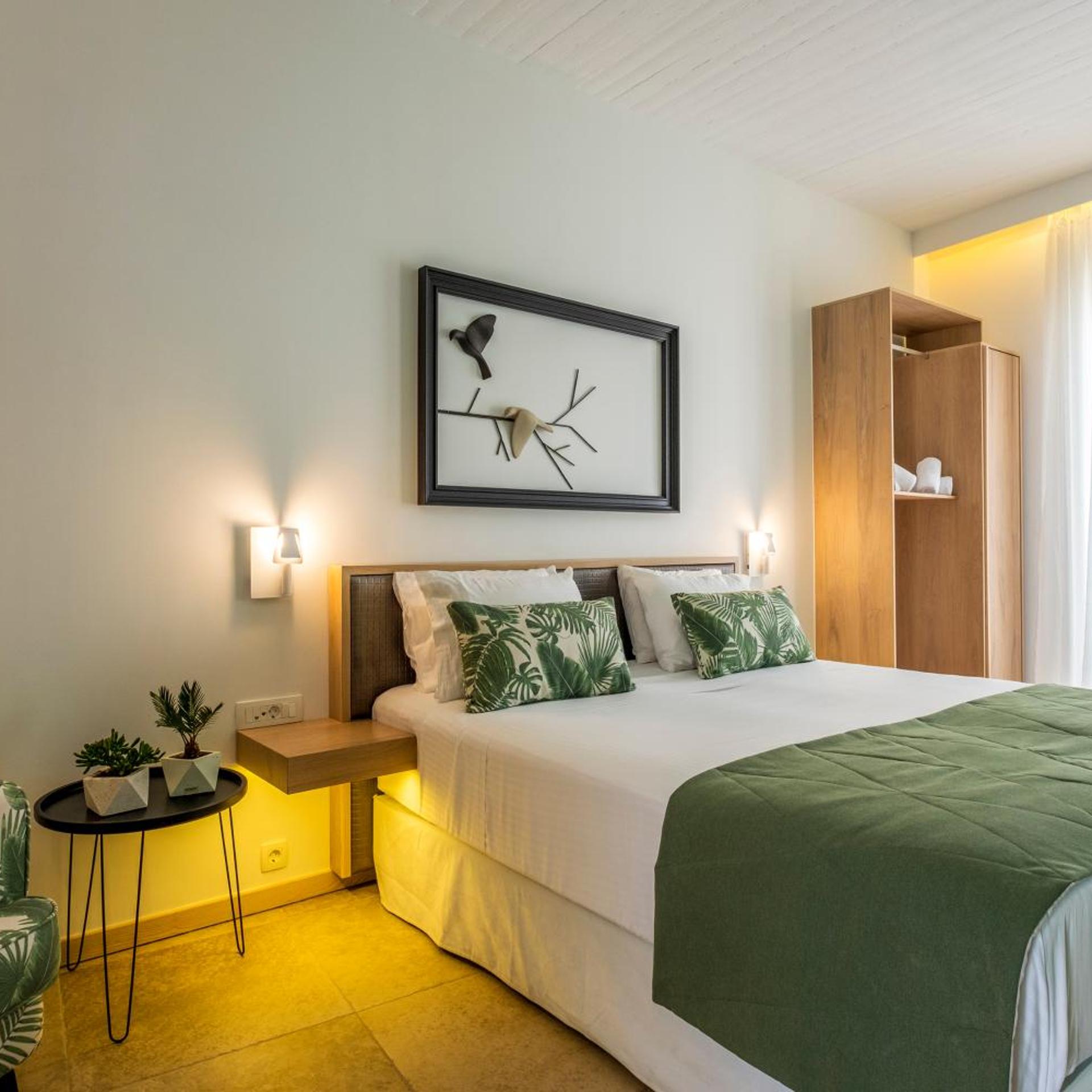 Kalamaki Luxury Suites 7/51