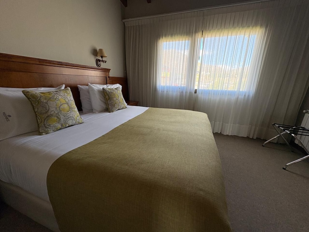 غرفة تنفيذية بسرير كوين، Konke Calafate Hotel 3/4