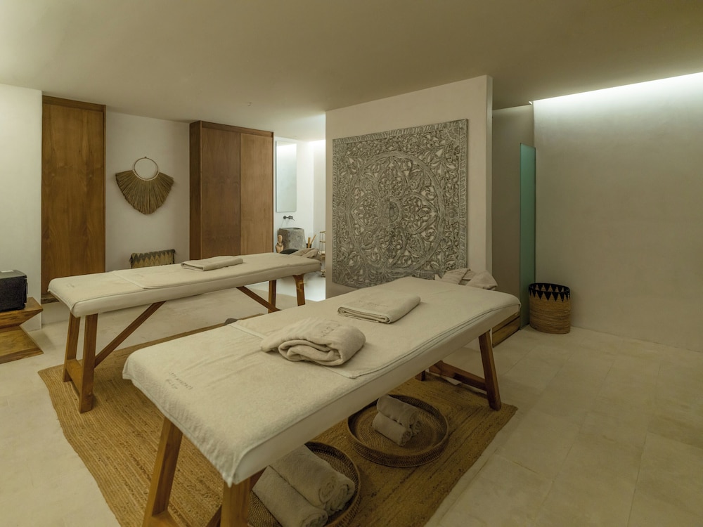 ASTY Mykonos Hotel and Spa 20/50